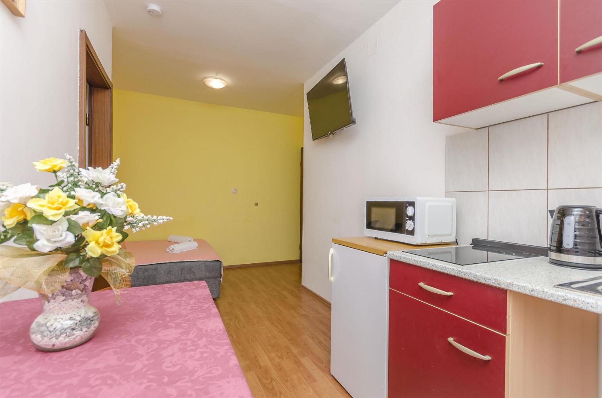 Apartments Rajka Vodice Kültér fotó