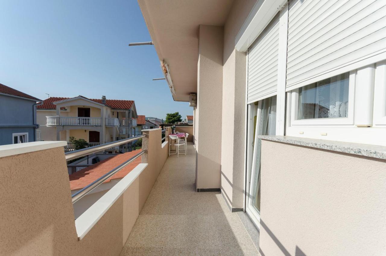 Apartments Rajka Vodice Kültér fotó